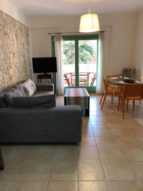 Peter House, Kassandra